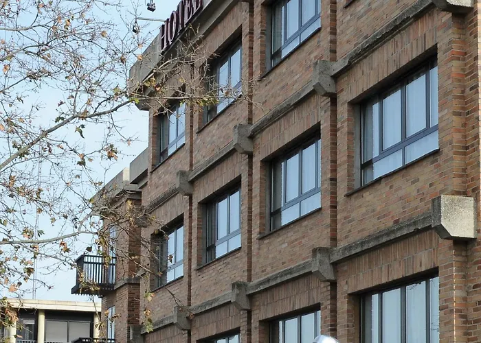 Отель Corregidor 2*